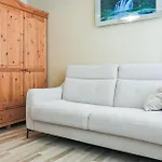 Amazing Apartment In Kolobrzeg With Kitchen
